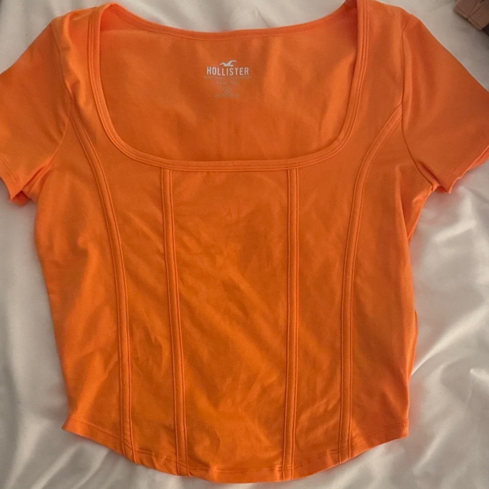 Hollister Women's Vibrant Orange Crop Top
